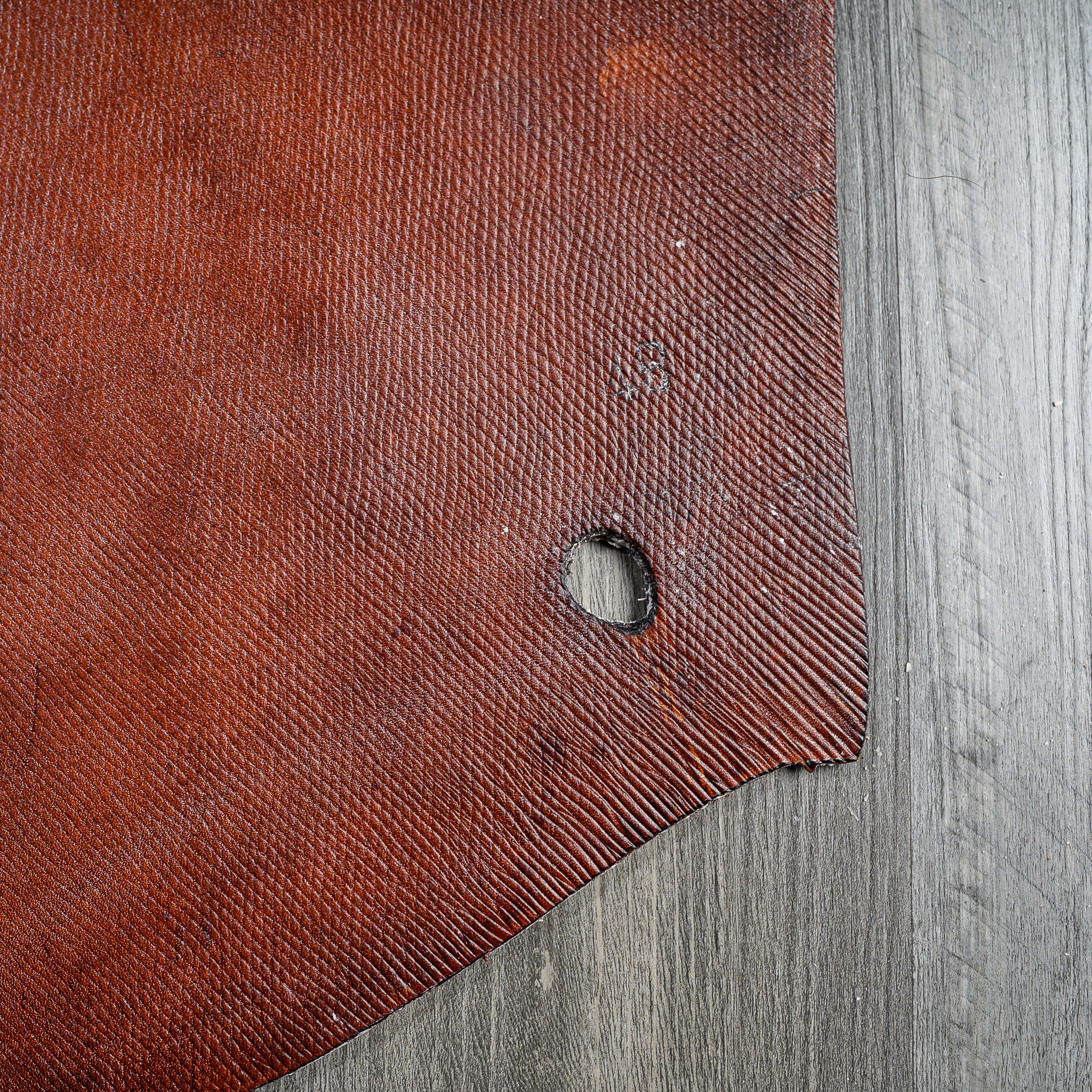 AN_Crosshatch_Butt2_2048x.jpg?